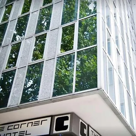 Homaris The Corner - Self-check In ホテル 3*