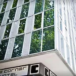 Homaris The Corner - Self-check In Hotel 3*