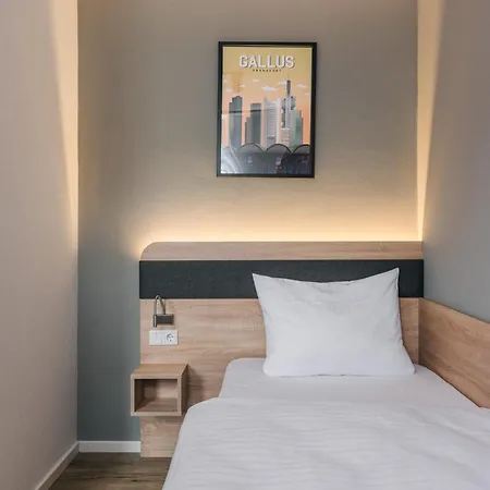 Homaris The Corner - Self-Check In Hotel 3*