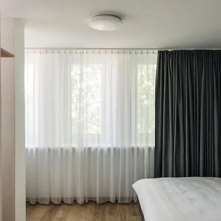 Homaris The Corner - Self-check In Hotel