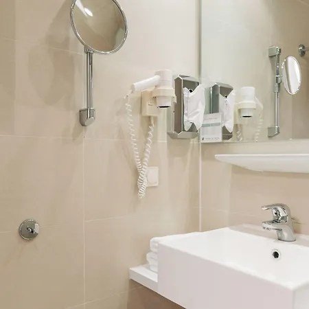 Homaris The Corner - Self-check In Hotel