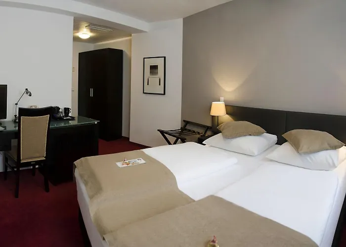 Homaris The Corner - Self-check In Hotel