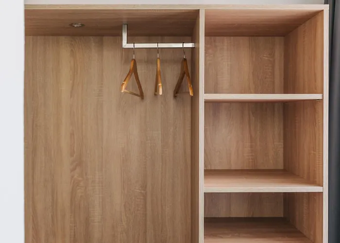 Homaris The Corner - Self-check In