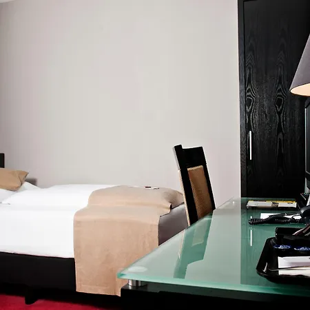 Homaris The Corner - Self-Check In