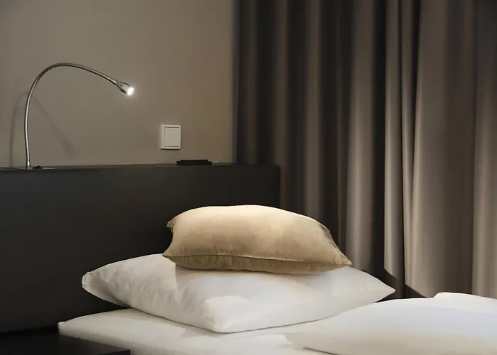 Отель Homaris The Corner - Self-check In 3*