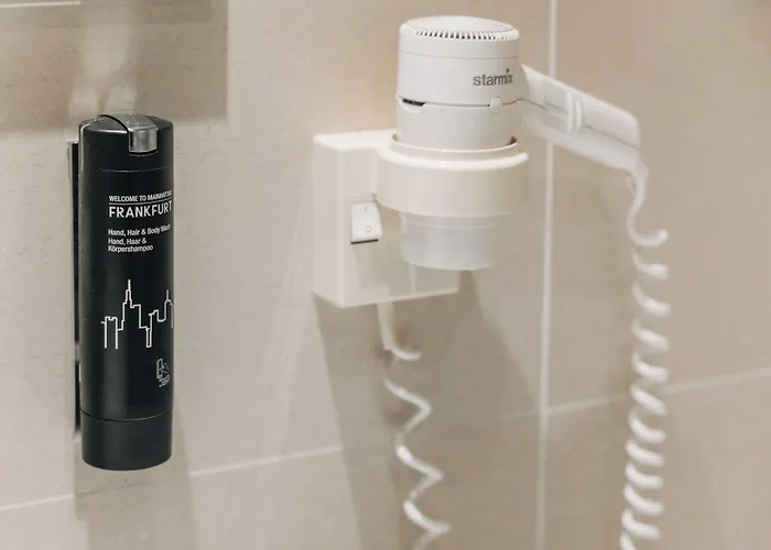 Отель Homaris The Corner - Self-check In