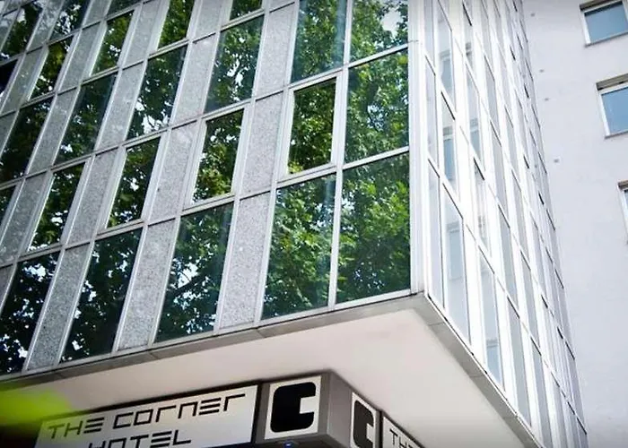 Homaris The Corner - Self-check In Отель 3*